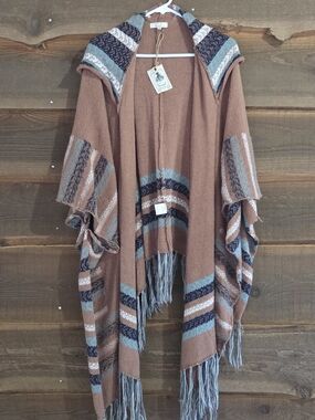 NWT Easel Rust Hooded Fringe Wrap with Blue Cream Stripes Western Native Wool